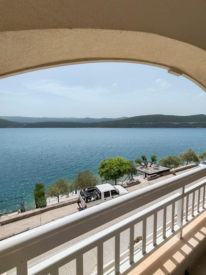 Villa Raguz Sa Privatnom Plazom I Garazom Неум Экстерьер фото