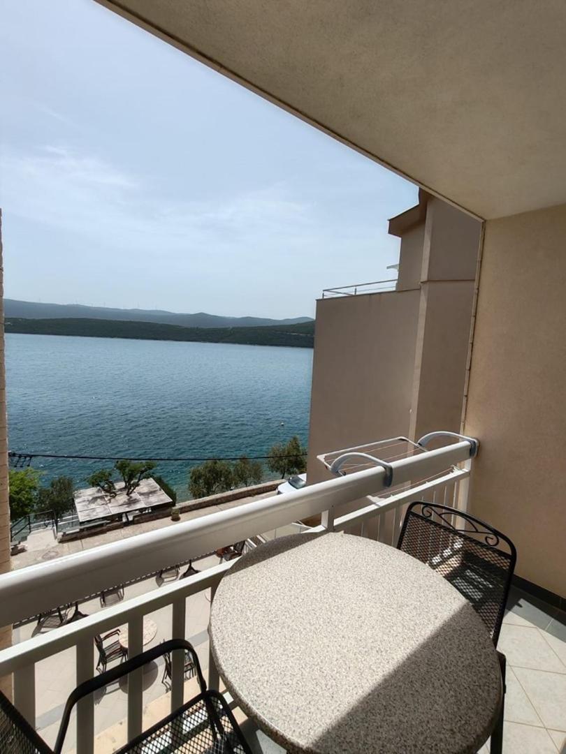 Villa Raguz Sa Privatnom Plazom I Garazom Неум Экстерьер фото