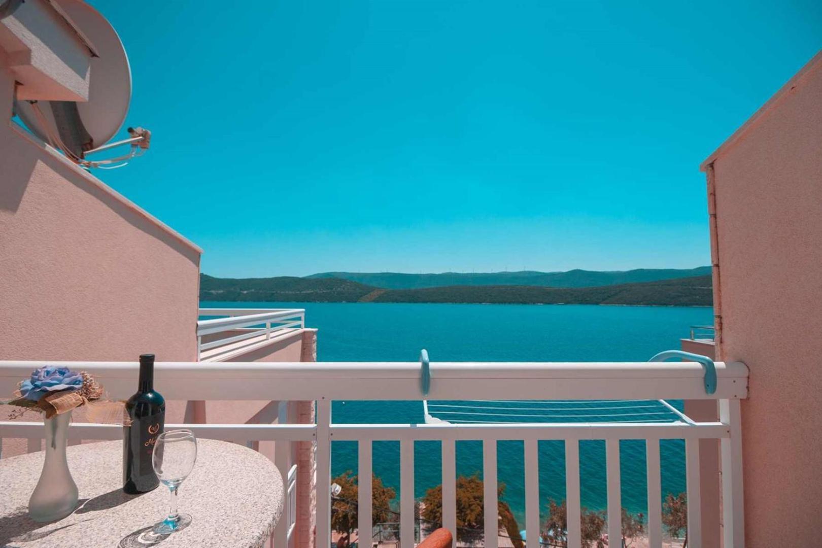Villa Raguz Sa Privatnom Plazom I Garazom Неум Экстерьер фото